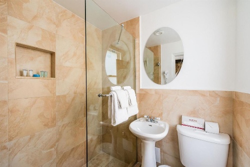 Majestic Hotel South Beach, Trademark Collection by Wyndham image 3